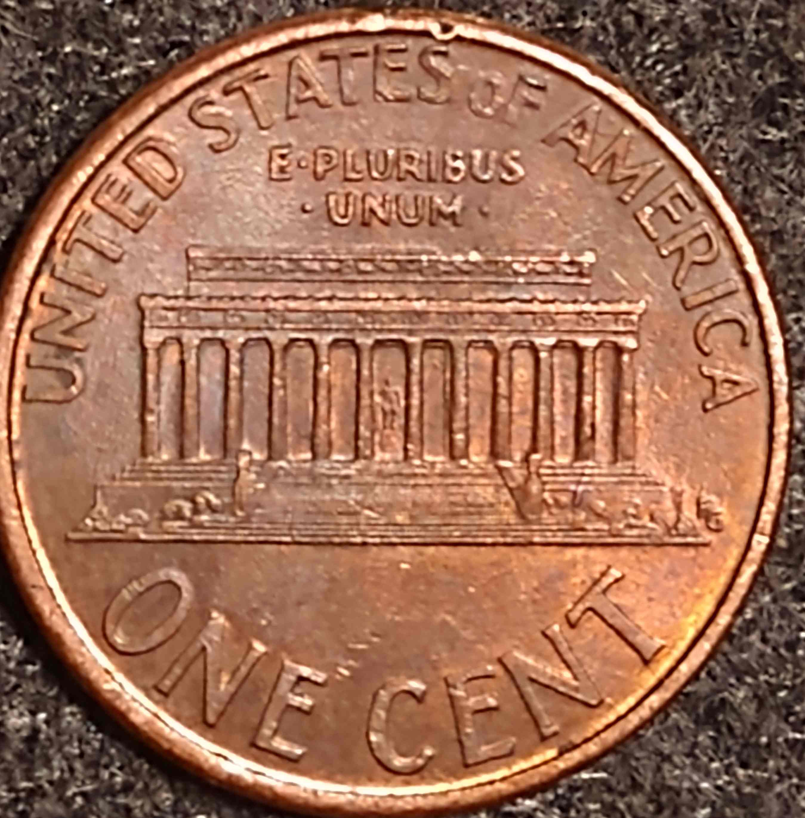 Damage-Or-Something-Else?-1995-D-Cent