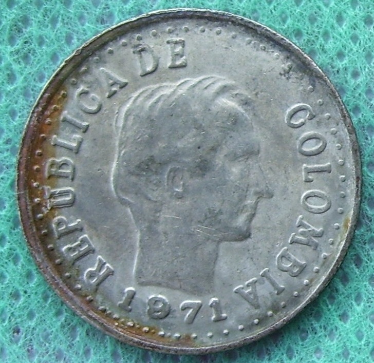Rusted-Colombian-1971-20-Cents-Coin-With-?