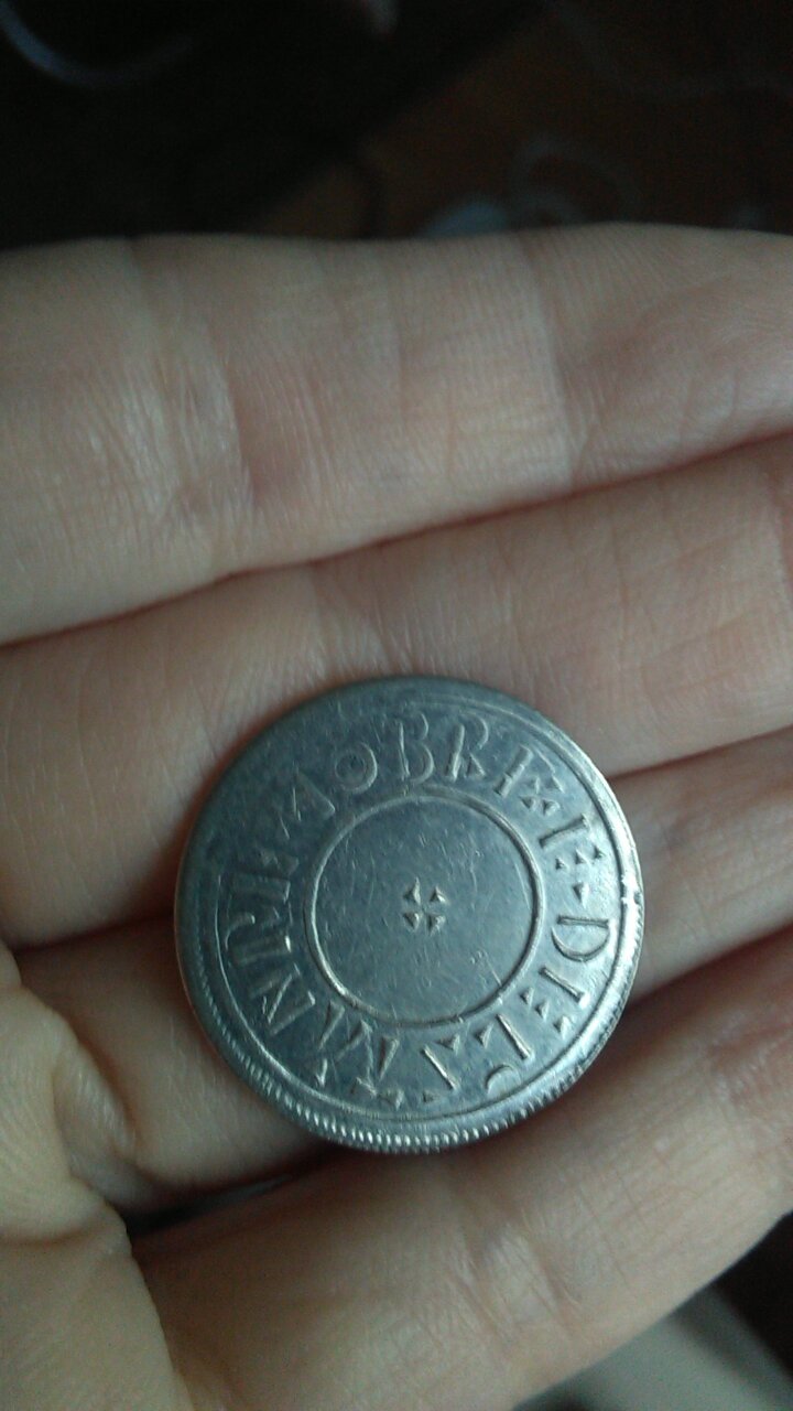 Newbie-Here...please-Help-Identify-This-Coin-Or-A-Token-?