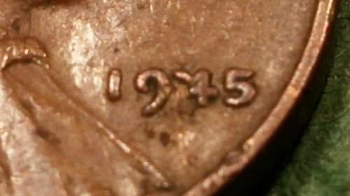 1945-P-Lincoln-Wheat-Cent---DD?-Die-Break?-Cud?-Or-What?