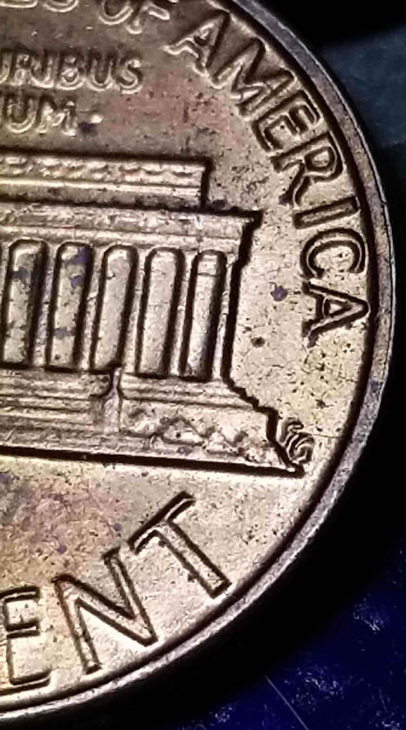 1981-D-Lincoln-Cent,-Rather-Large-G-In-FG,-Or-Just-Me?