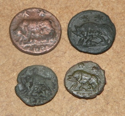 Roman-Coins,-Need-Id.-Looks-Similar,-But-Different-Sizes.