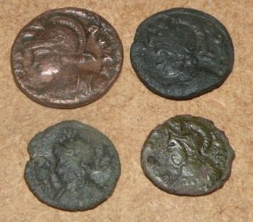 Roman-Coins,-Need-Id.-Looks-Similar,-But-Different-Sizes.