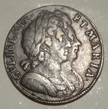 William-&-Mary-1694--1/2-Penny-Grading