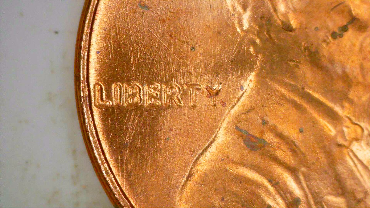 1982-Large-Date-Copper-Looks-Like-DDO-But-I-Seem-To-Be-Seeing-Things