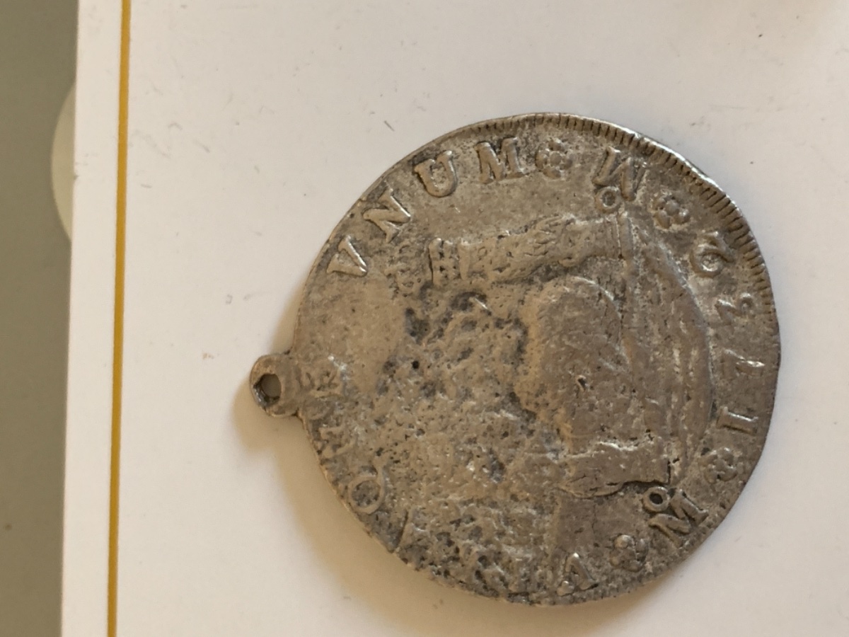 1732-Spanish-Pillar-Pendant