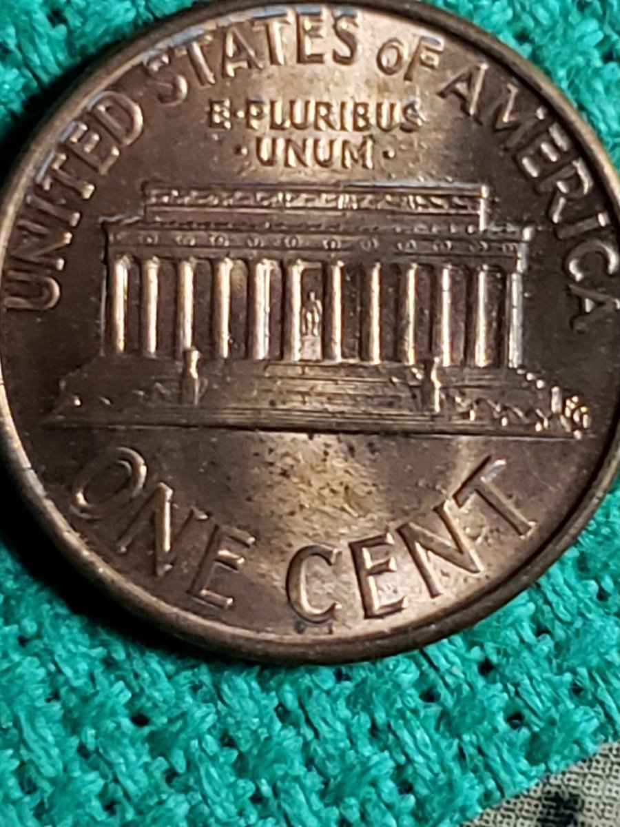 This-1989-D-Penny-Has-Me-A-Little-Confused!