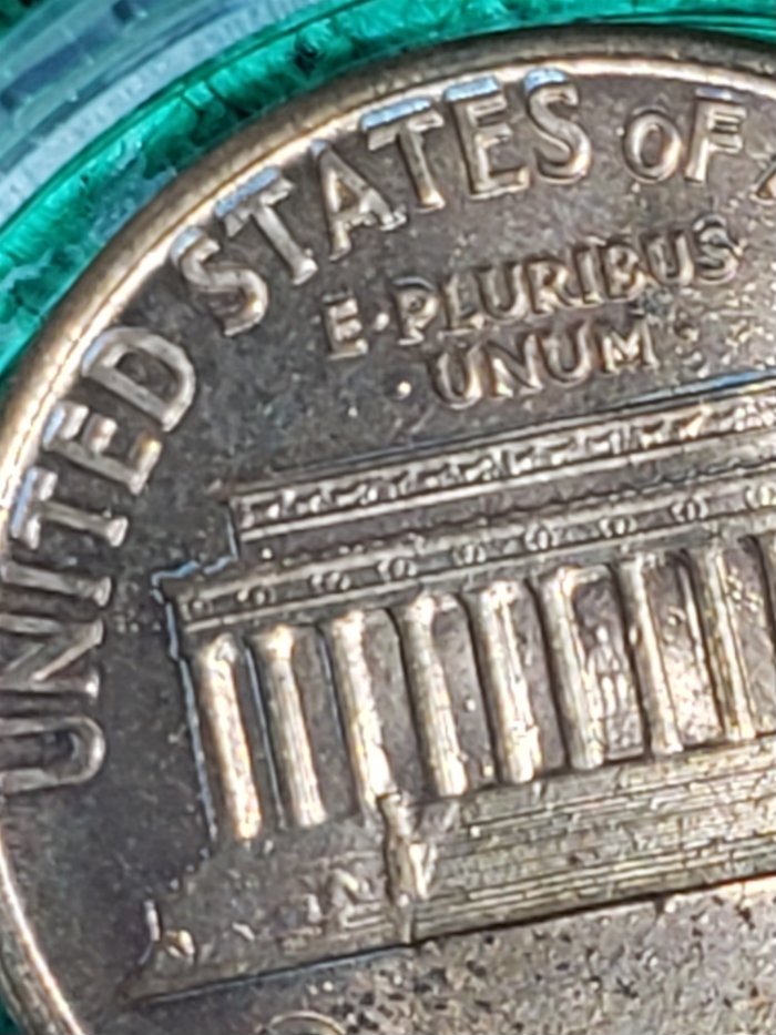 This-1989-D-Penny-Has-Me-A-Little-Confused!