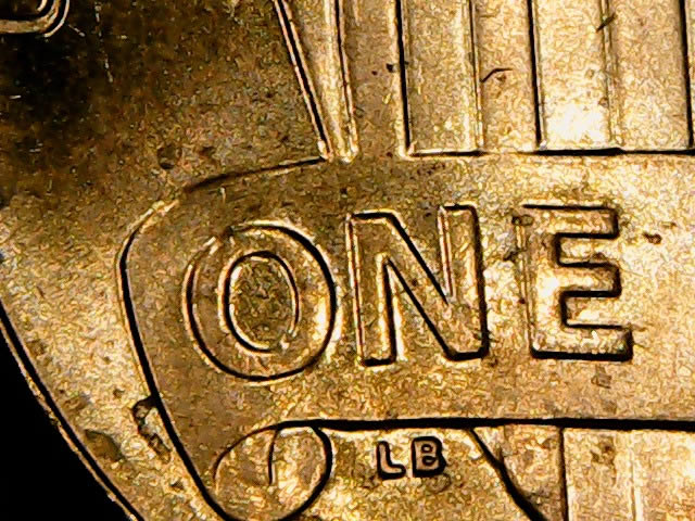 Can-Someone-Tell-Me-What-Happened-To-Lincoln's-Nose-On-This-2016-D-Penny?