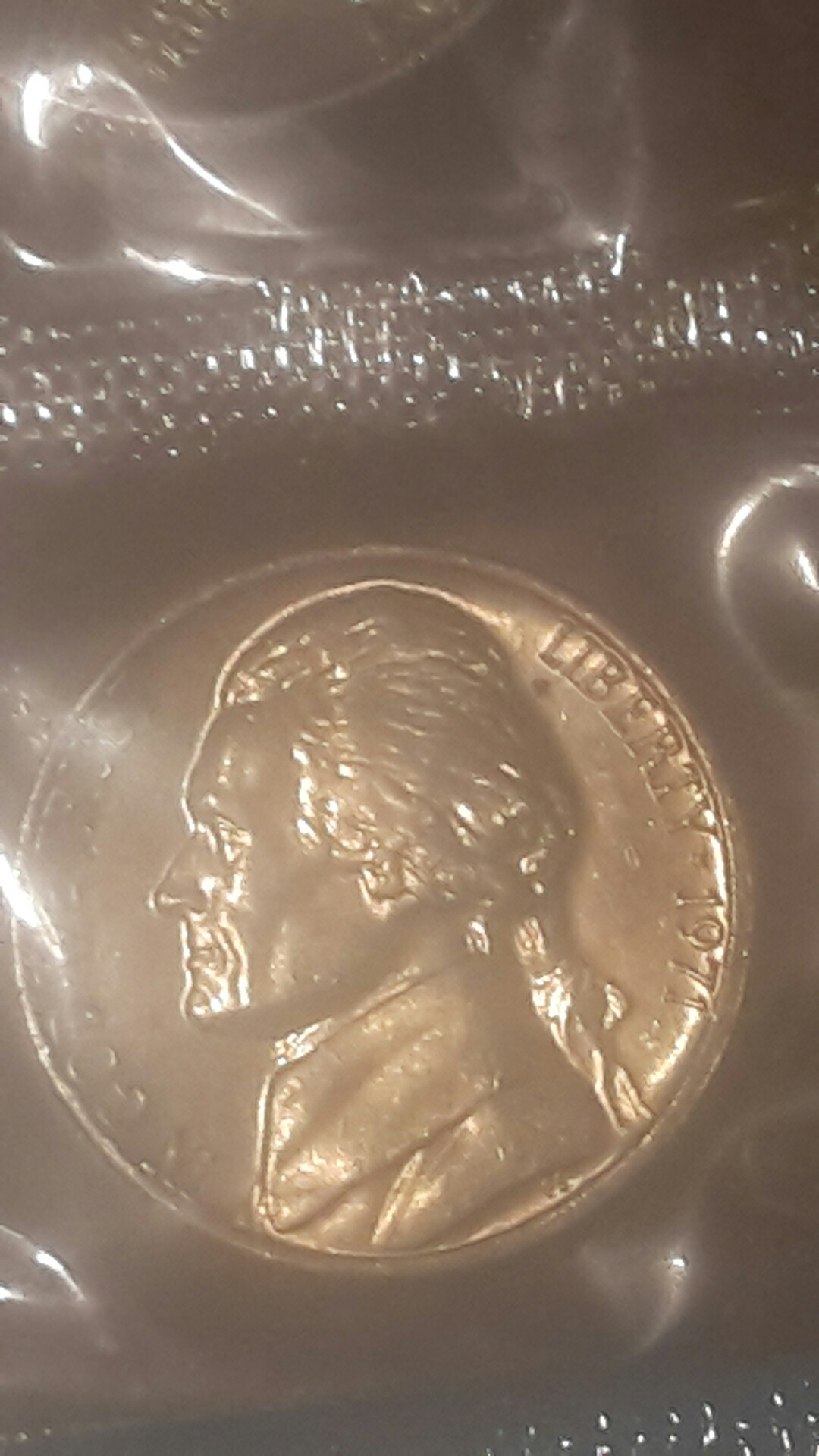 Needing-Help-.....1971-No-S-Mint-Nickel-Real-Or-Just-Reg-Nickel?