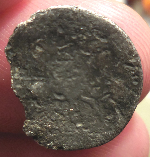 Little-Silver-Piece,-17-MM,-1.33-Grams,-Any-Ideas?