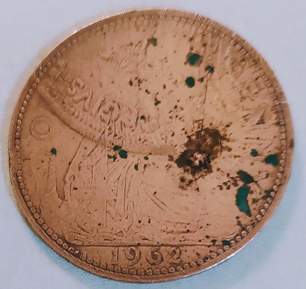 Possible-Mint-Error/Counterfeit-1962-UK-1-Penny.-33mm-Diameter.imprint-Of-Older-Coin,-Any-Info-Please.
