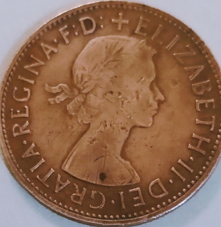 Possible-Mint-Error/Counterfeit-1962-UK-1-Penny.-33mm-Diameter.imprint-Of-Older-Coin,-Any-Info-Please.