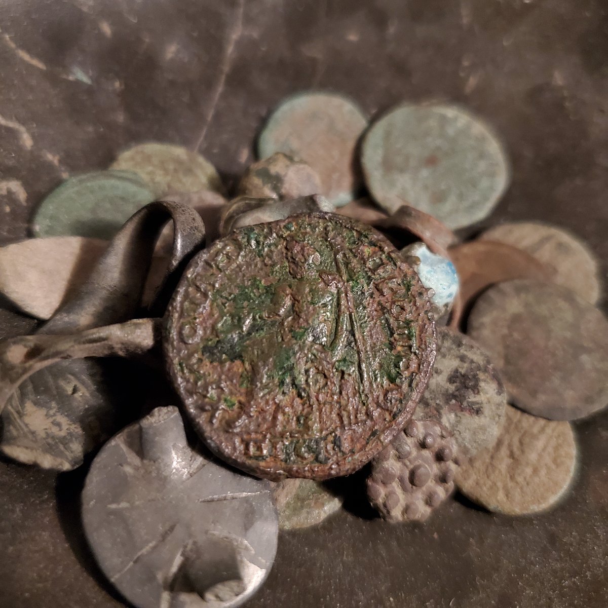 ID-Help,-Ancient-Greek-Seated-Figure