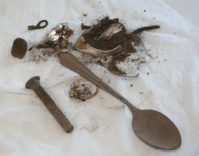 Metal-Detecting---Found-A-Ring...