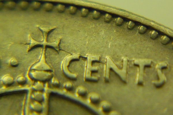 1950-50-Cent-Sweet-Die-Cracks