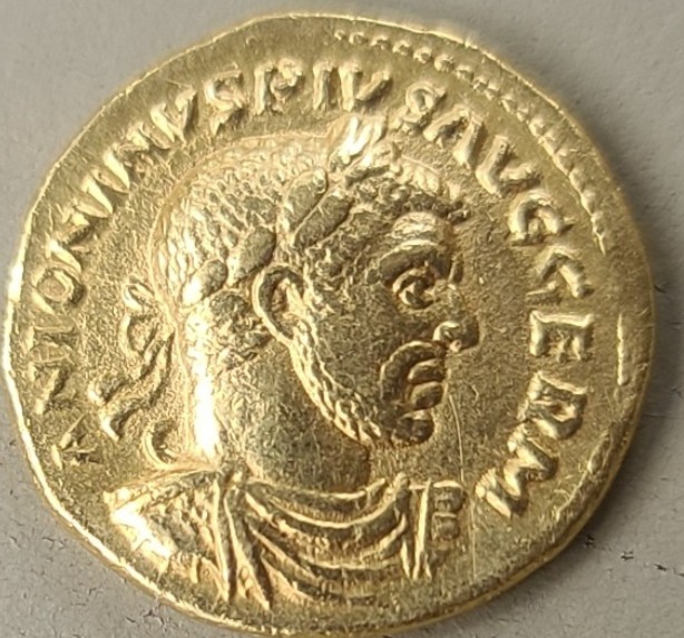 Help-Identifying-Antoninus-Pius-Gold-Coin