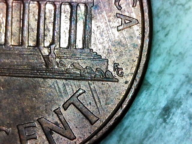 1999-Lincoln-Cent---Trail-Dies-Or-Feeder-Finger-Damage-Or-?