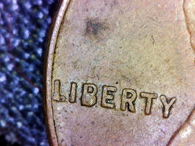 2-Lincoln-Wheat-Cents-1-Year-Apart---Same-Error