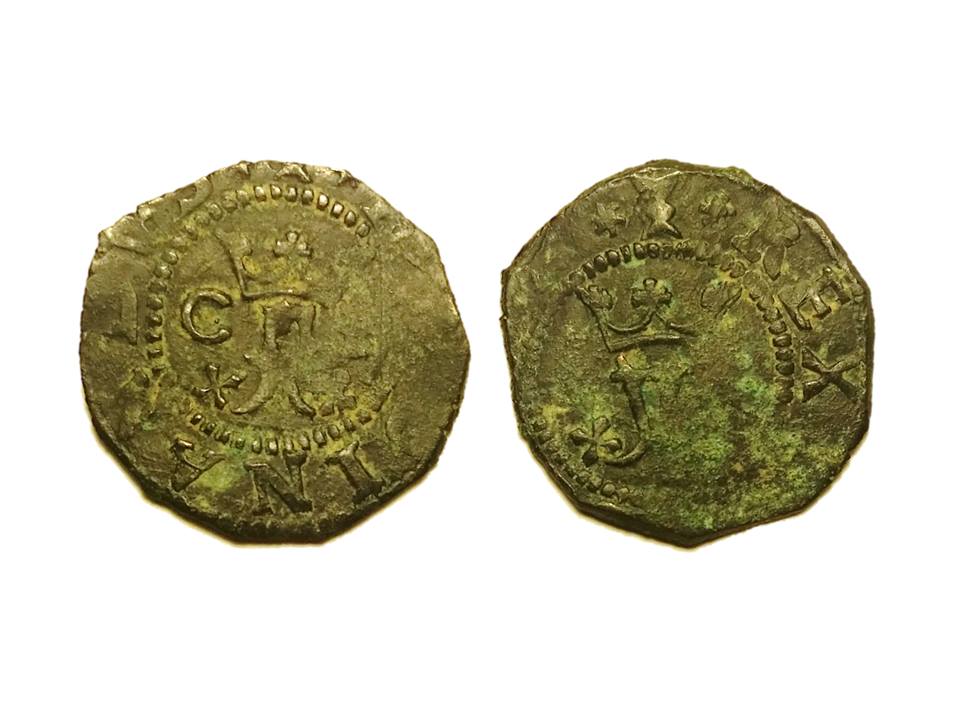 Large-P-W/-Crown-Coin