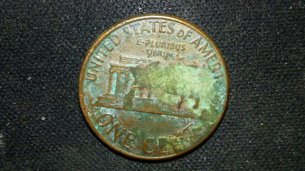 I-Found-This-Penny-In-A-Jar-Of-Change-I-Have-Around