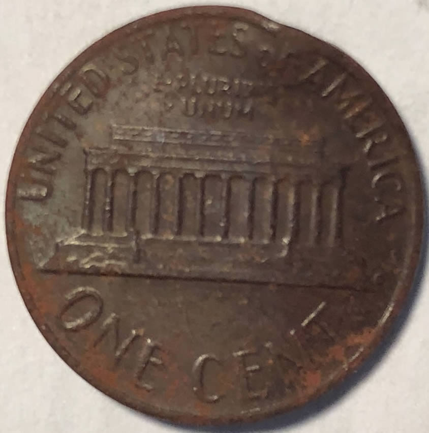 Strange-Memorial-Lincoln-Penny-Shape-Interesting-To-See