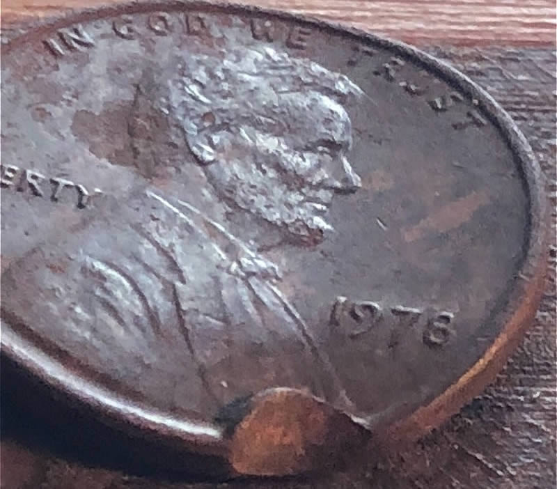Strange-Memorial-Lincoln-Penny-Shape-Interesting-To-See