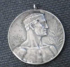 I-Have-A-Hand-Full-Of-Medals-I-Need-Help-Identifying