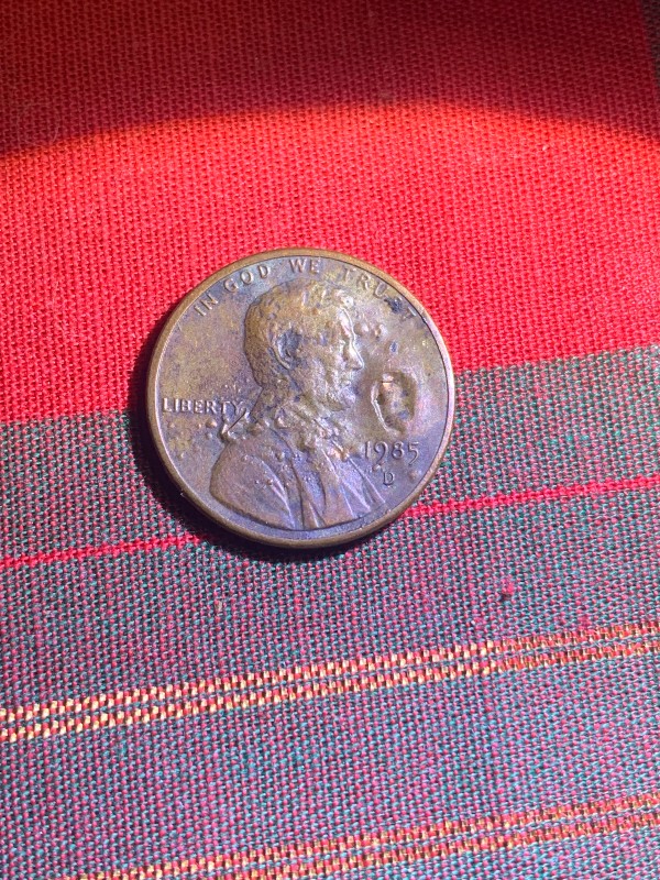 1985-D-LMC-Found-Something-Interesting.