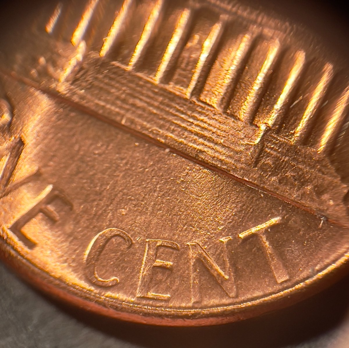 1985-D-Penny---Looks-Like-Memorial-Is-Doubled