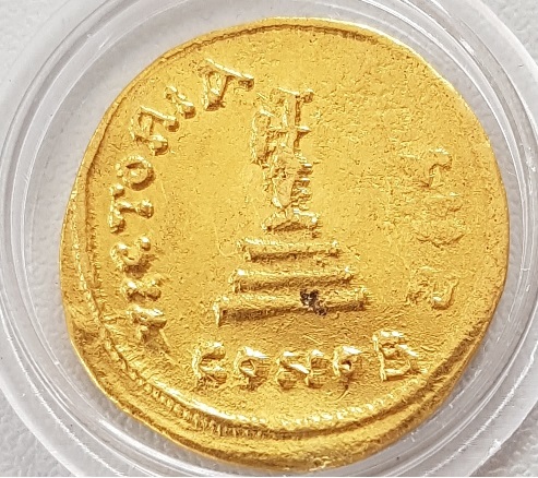 Fake-Solidus--Yes-Or-No?-What-Do-You-Think?
