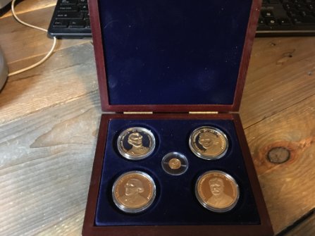 Cant-Find-Any-Info-On-This-Coin-Set-Please-Help-Out!!