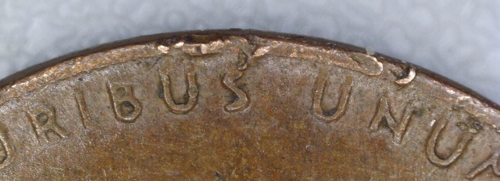 1952-Penny-Error-Looks-Like-All-Lettering-Stamped-On-Side/Edge=help