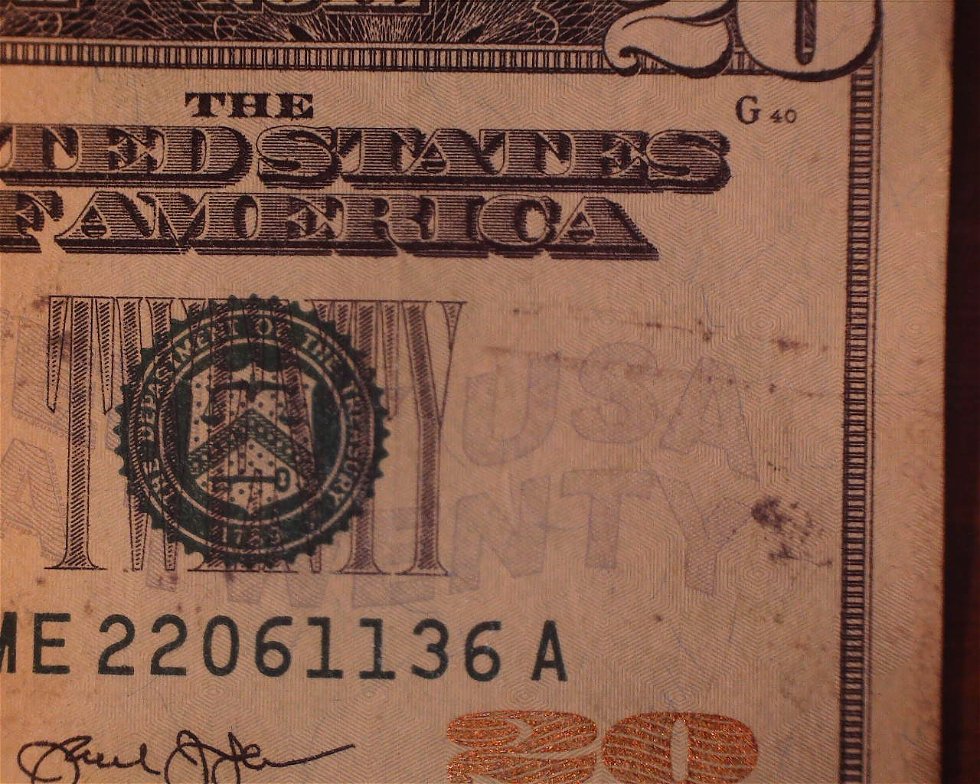 2013-$20----Please-Advise-If-This-Is-Mint-Ink-Error