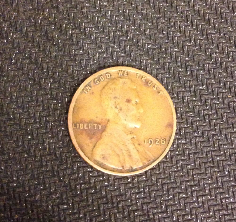 1928-Wheat-Penny-With-A-Large-B-Stamped-On-Reverse