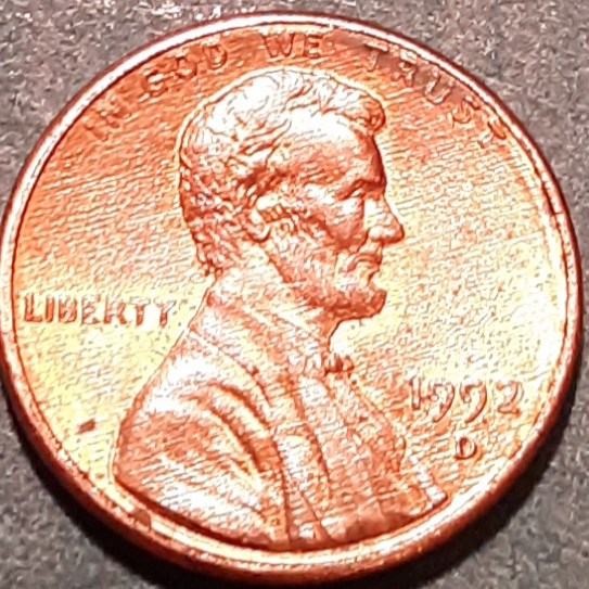 1992-D-Lincoln-Cent-With-Some-Kind-Of-Doubling?