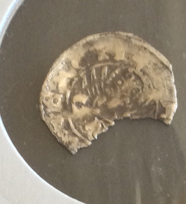 Silver-Celtic?-Have-No-Clue-At-All-Please-Help-|-Venetian