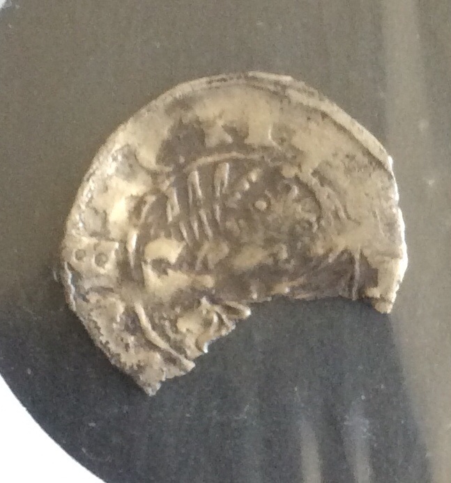 Silver-Celtic?-Have-No-Clue-At-All-Please-Help-|-Venetian