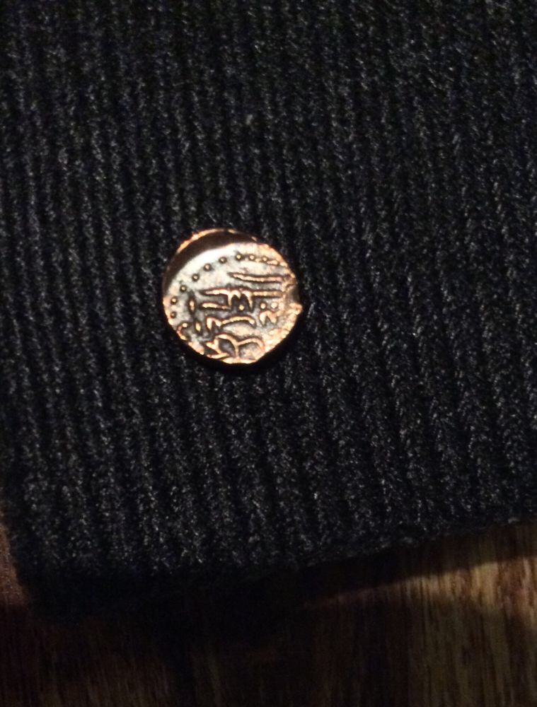 Unidentified--Indian-Tiny-Copper-Coin--Any-Suggestion