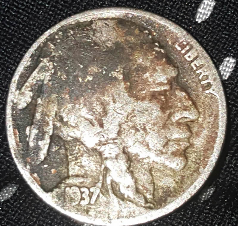 1937-D-Nickel-Cud-Or-No