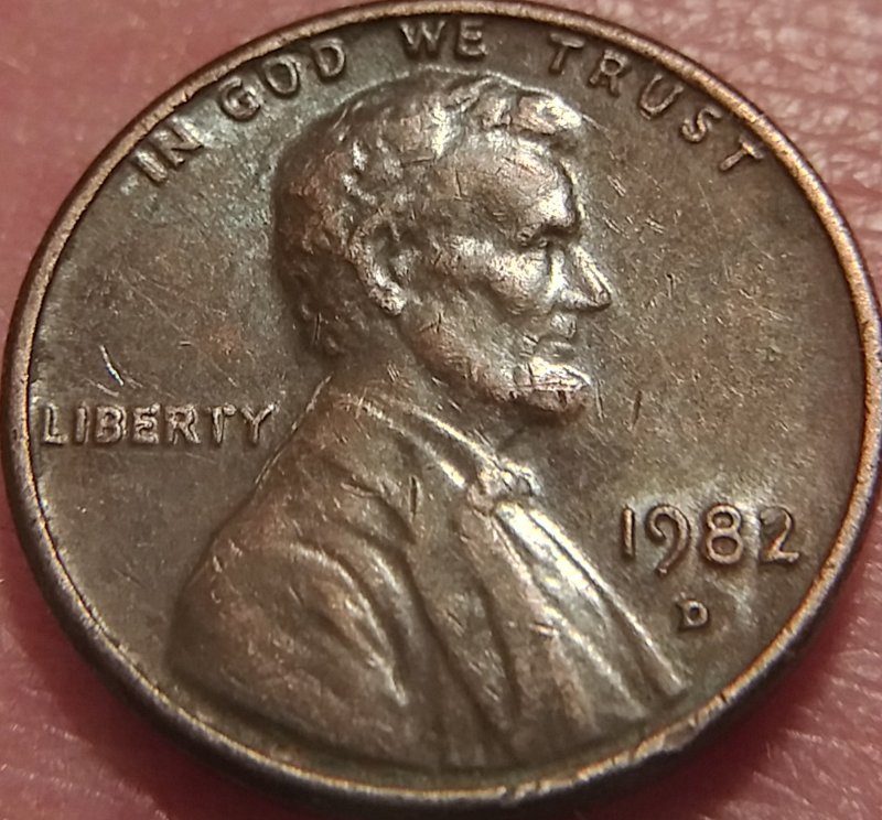 1982-D-Large-Or-Small-Date-Lincoln-Cent?