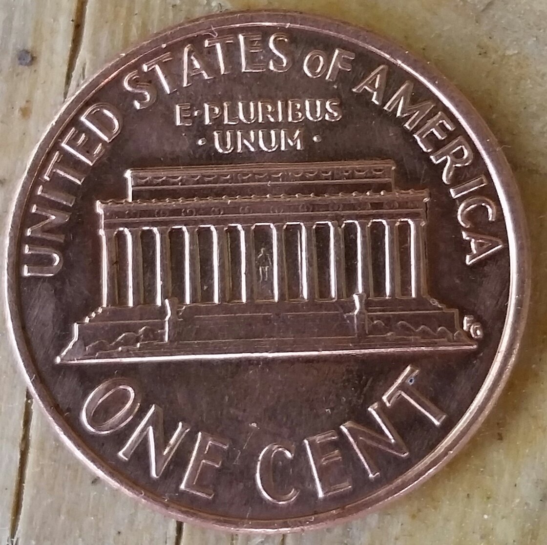 1990-P-Lincoln-Memorial-Cent-Struck-Through-Grease