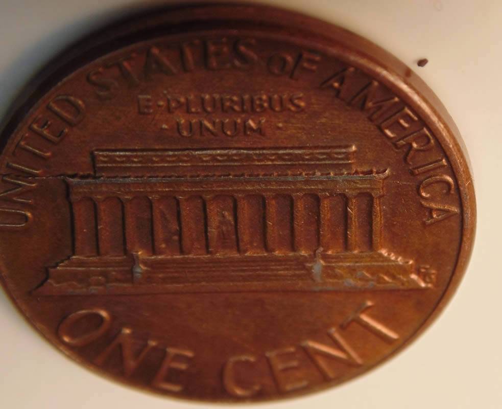 1983-Penny-With-A-Few-Things!