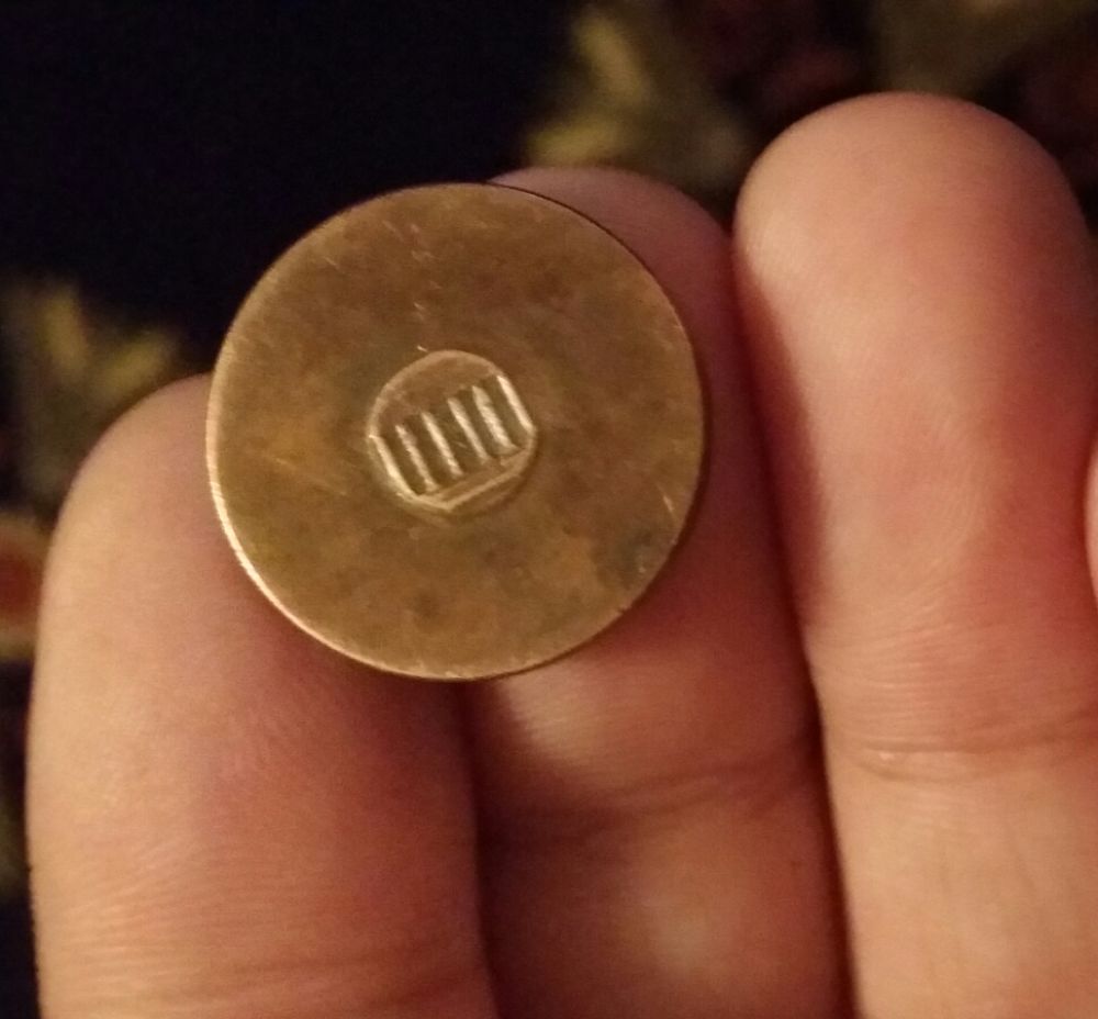 I-Found-A-Penny-From-1975-The-Has-A-Mistake-On-The-Back.