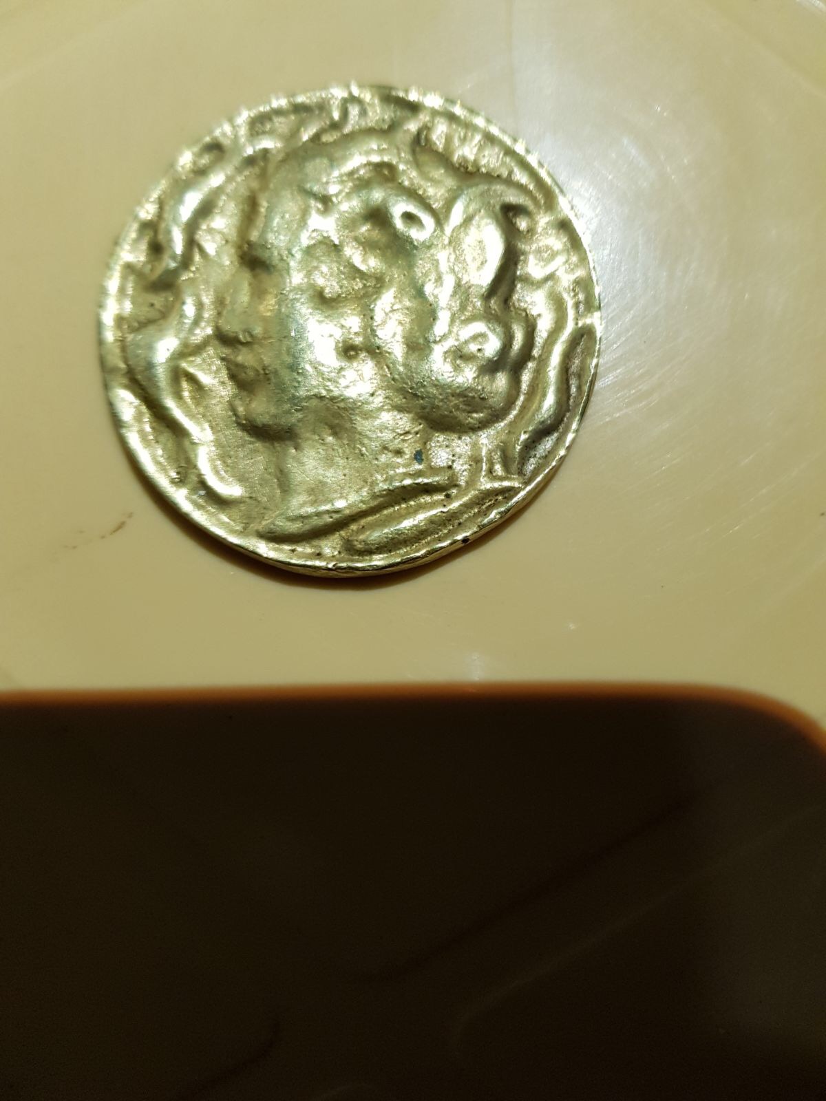 HI-Can-Anybody-Help-Me-With-This-Syracuse-Dekadrachma-Coins