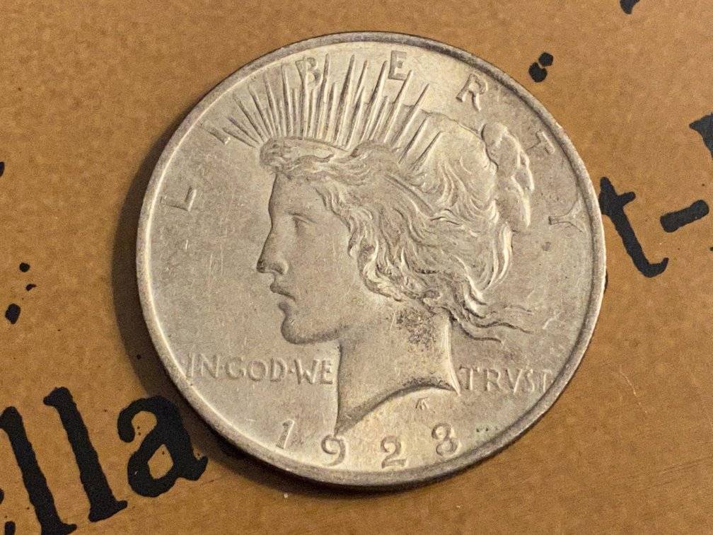 1923-Peace-Dollar-For-Grading