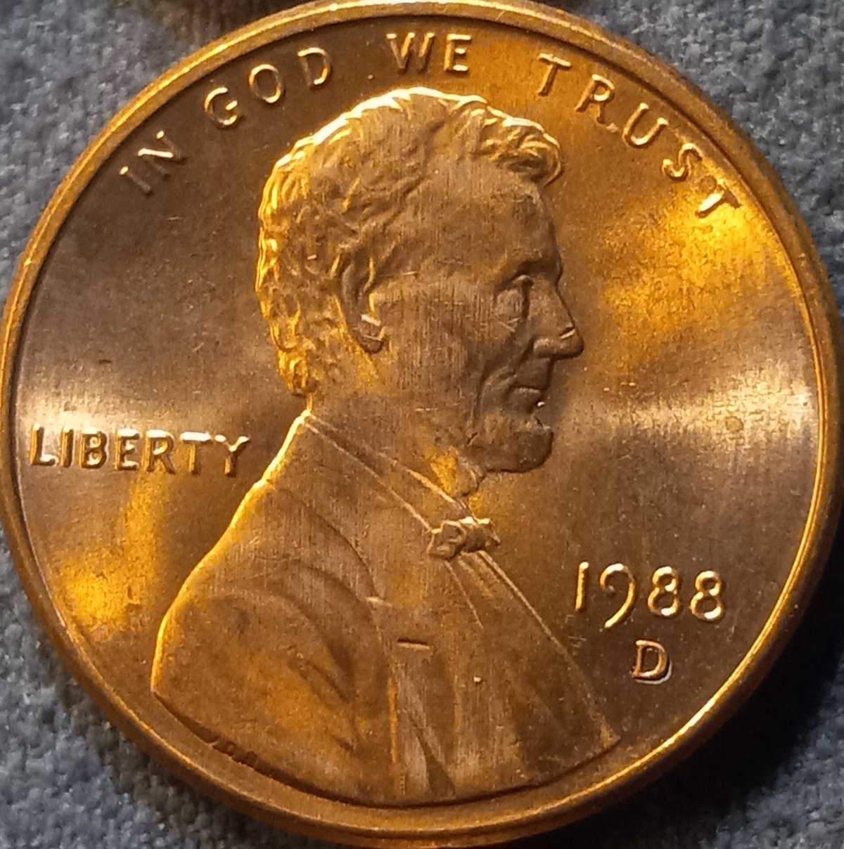 Grade-Of-1988-D-Lincoln-Memorial