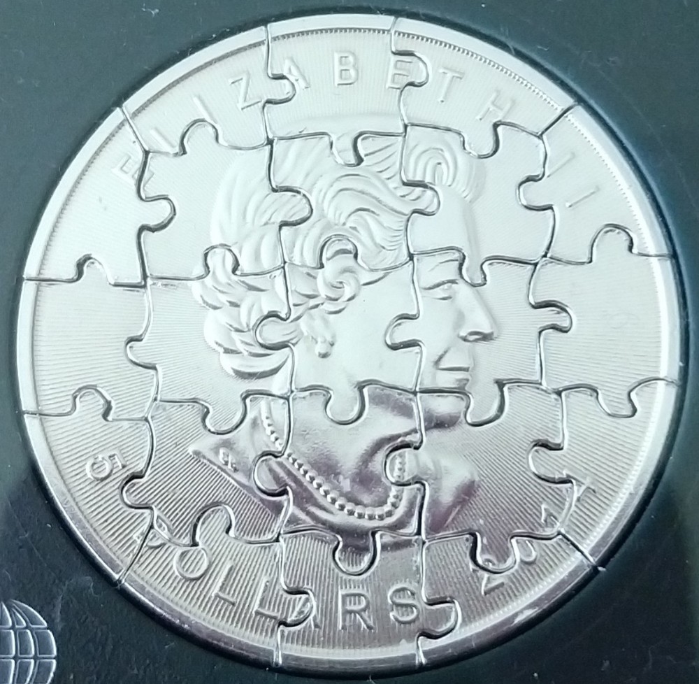 2014-Canadian-Maple-Leaf-Disjointed