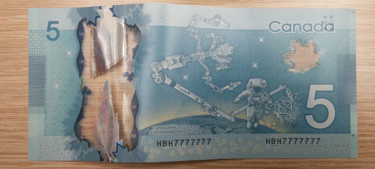 2013-Canada-$5-Polymer-Notes-Or-Bills--Radar-&-Solid-Numbers