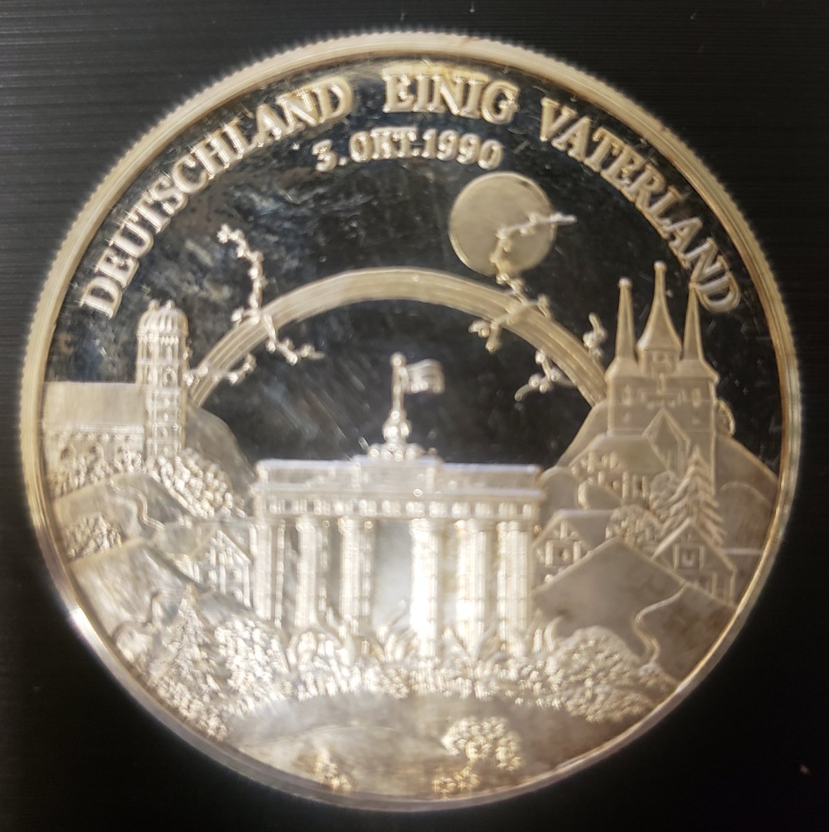I'm-Having-Some-Issues-Identifying-This-Coin!-Please-Help